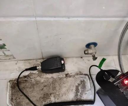 复兴屋顶漏水维修公司分享下卫生间漏水的危害及解决方法